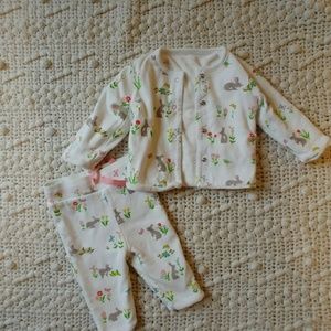 NWOT reversible, velvet/cotton MB set 3-6 mo